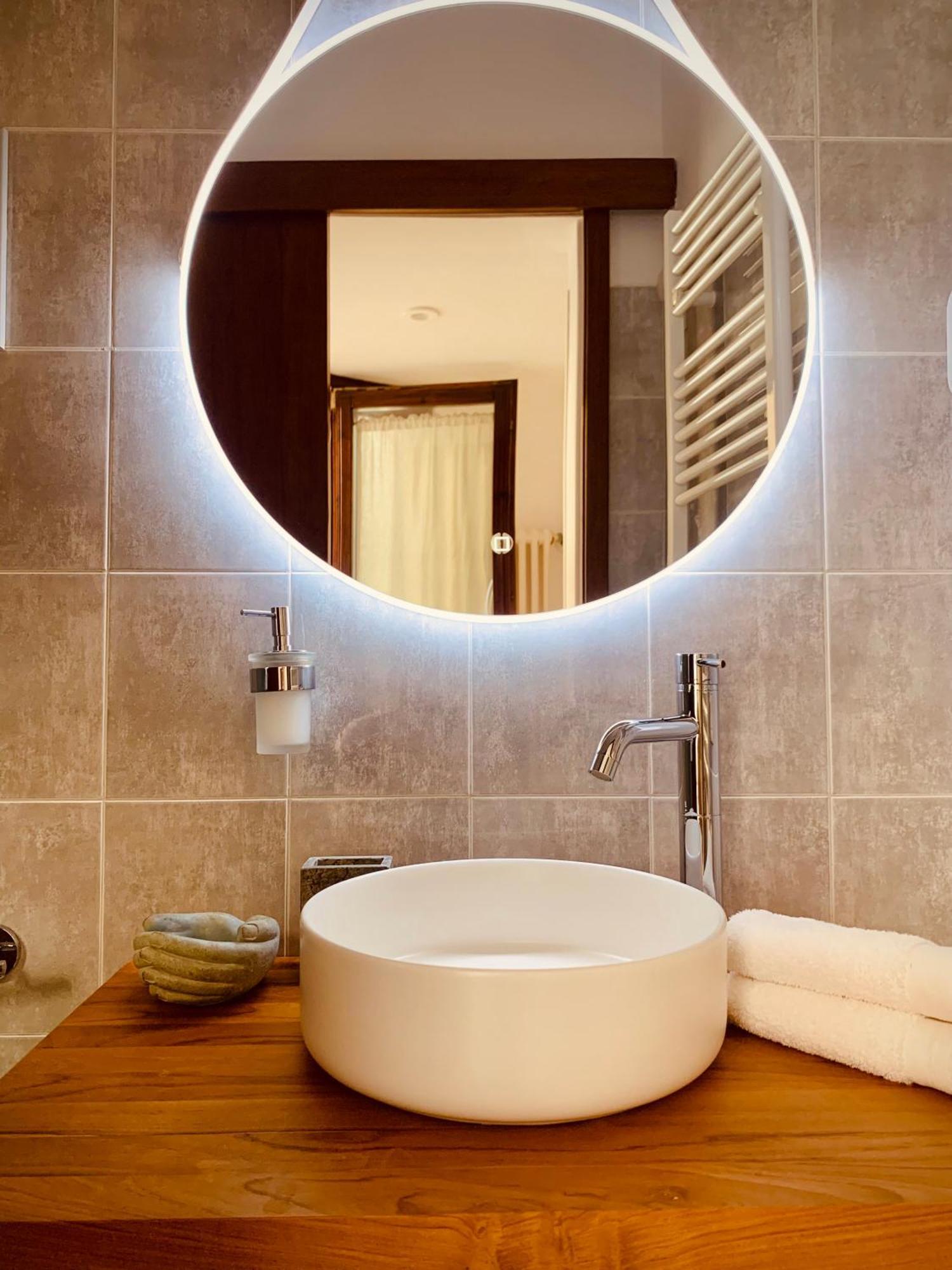 Artas La Tua Casa Indipendente A Bed & Breakfast